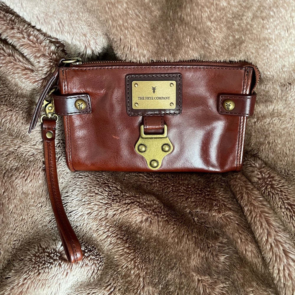 Frye Company brown clutch/wristlet with hardware